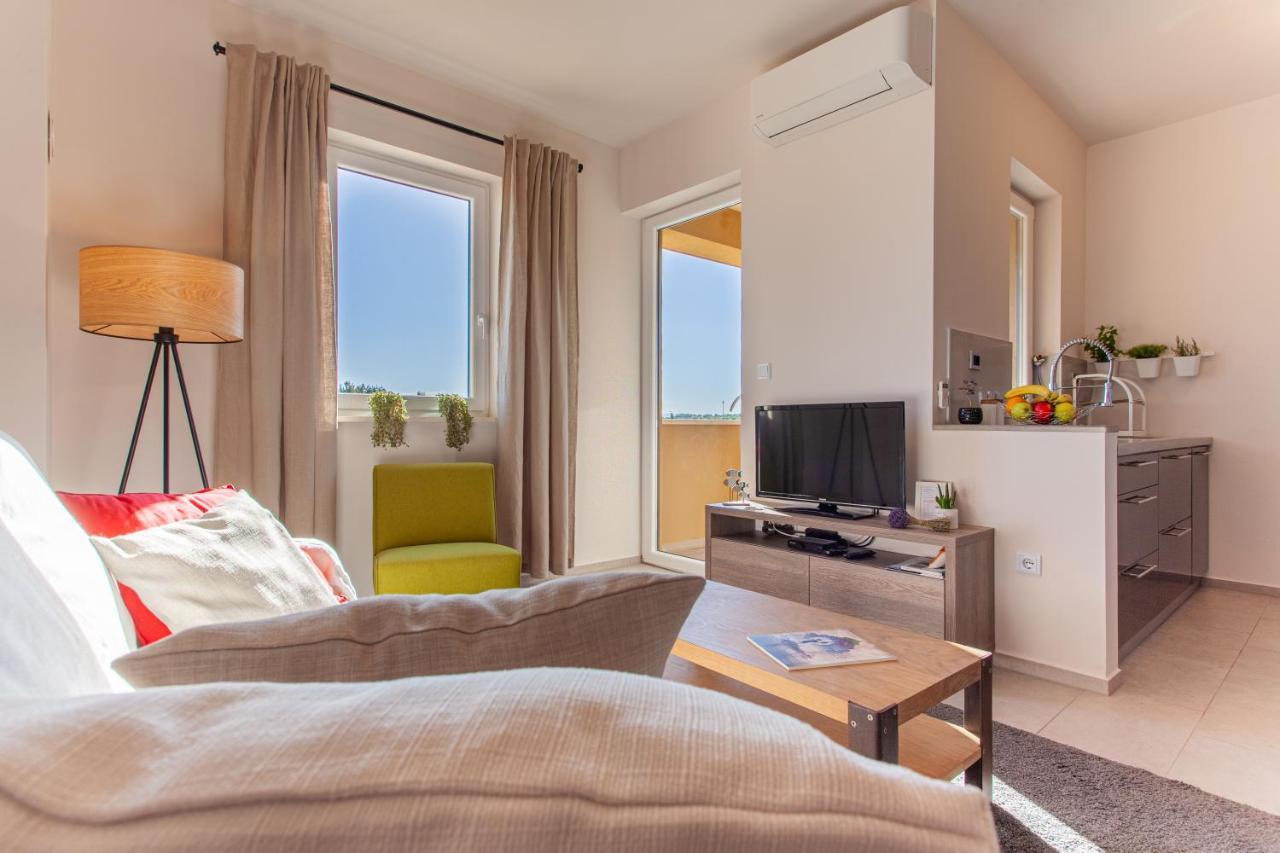 Apartment Leni เซรส ภายนอก รูปภาพ