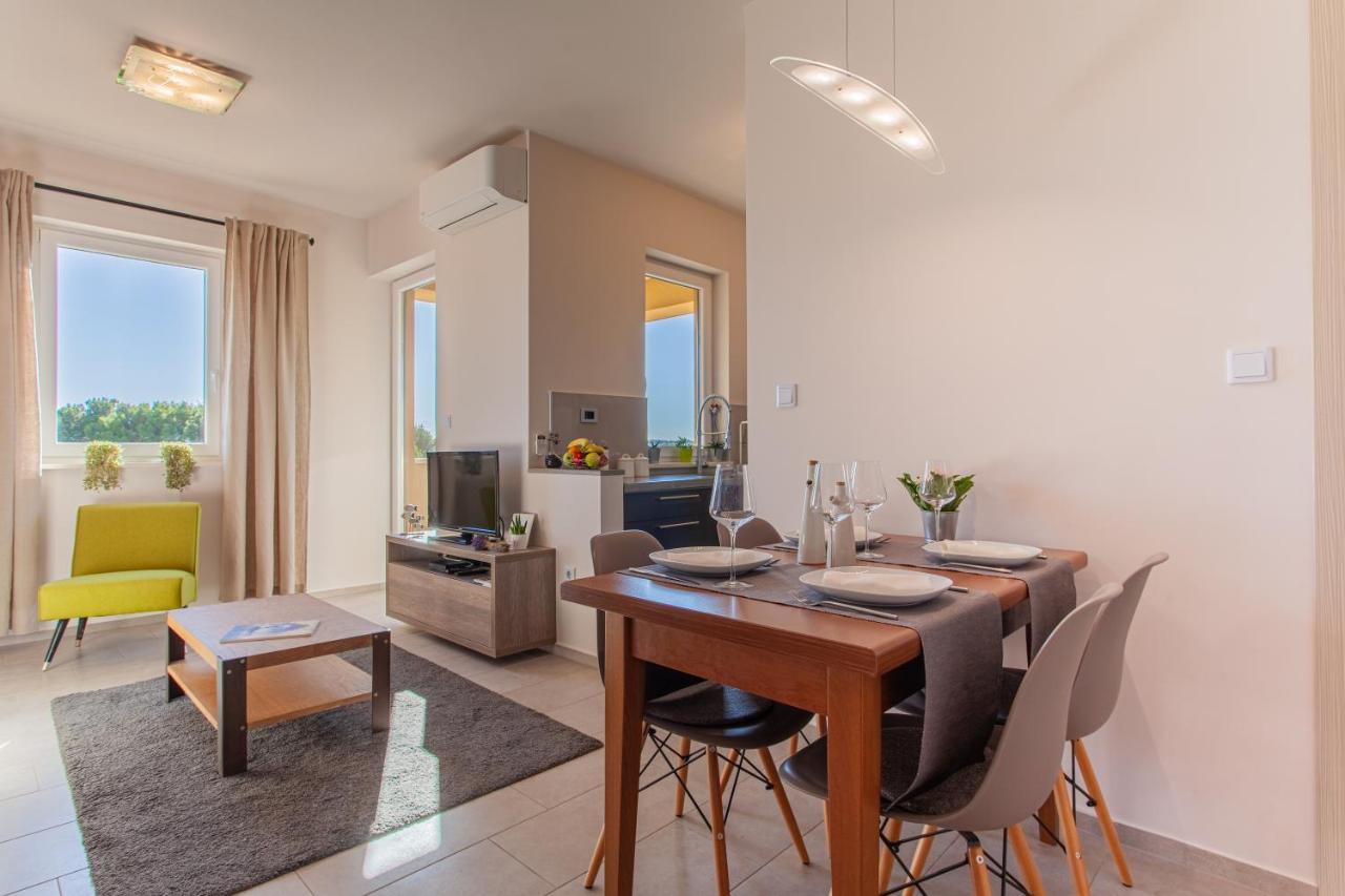 Apartment Leni เซรส ภายนอก รูปภาพ